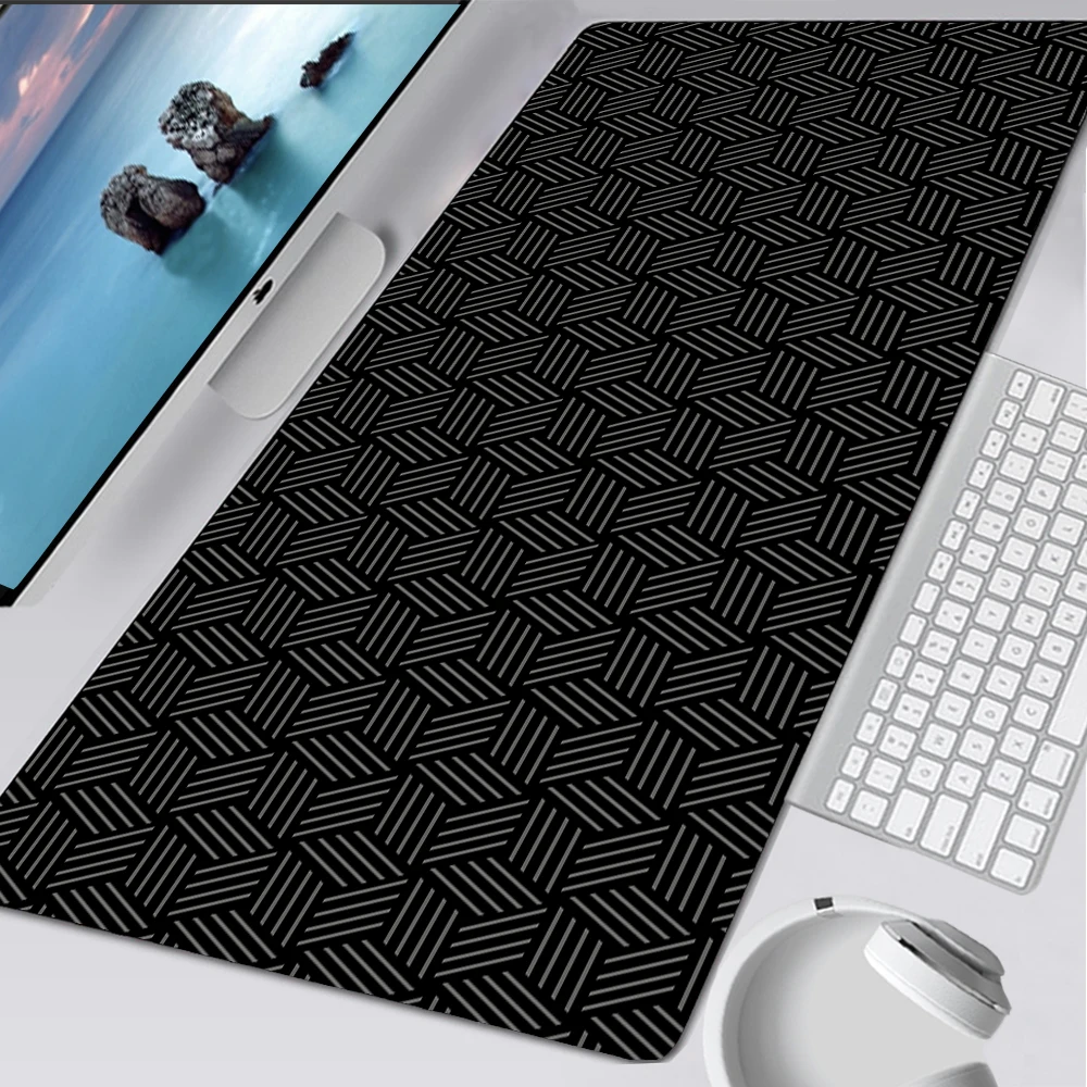 Gaming Accessories For Your Desk - Черный коврик для мыши для ноутбука,